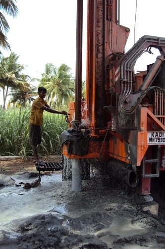 Automatic borewell drilling service
